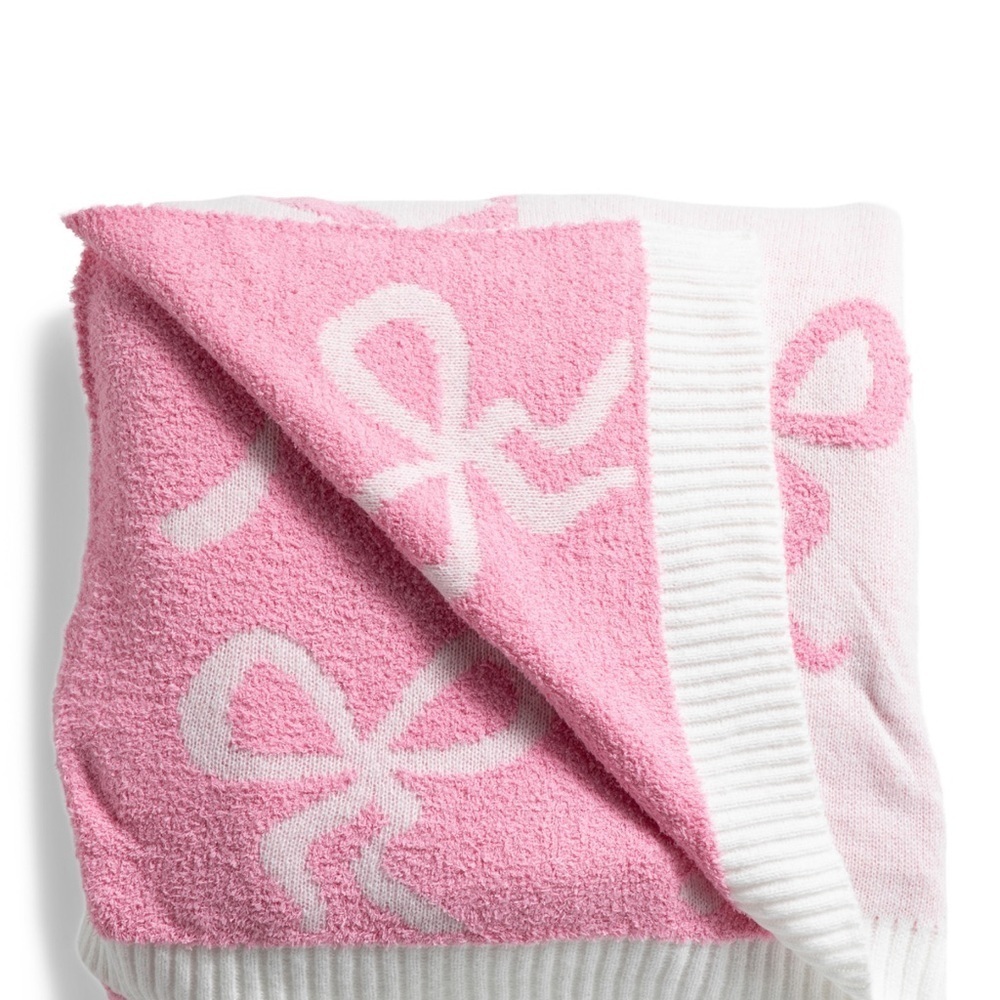 - Cupcakes and cashmere pink ribbon/bow, king size reversible, knit blanket ๐๐๐ - Picture 13 of 13